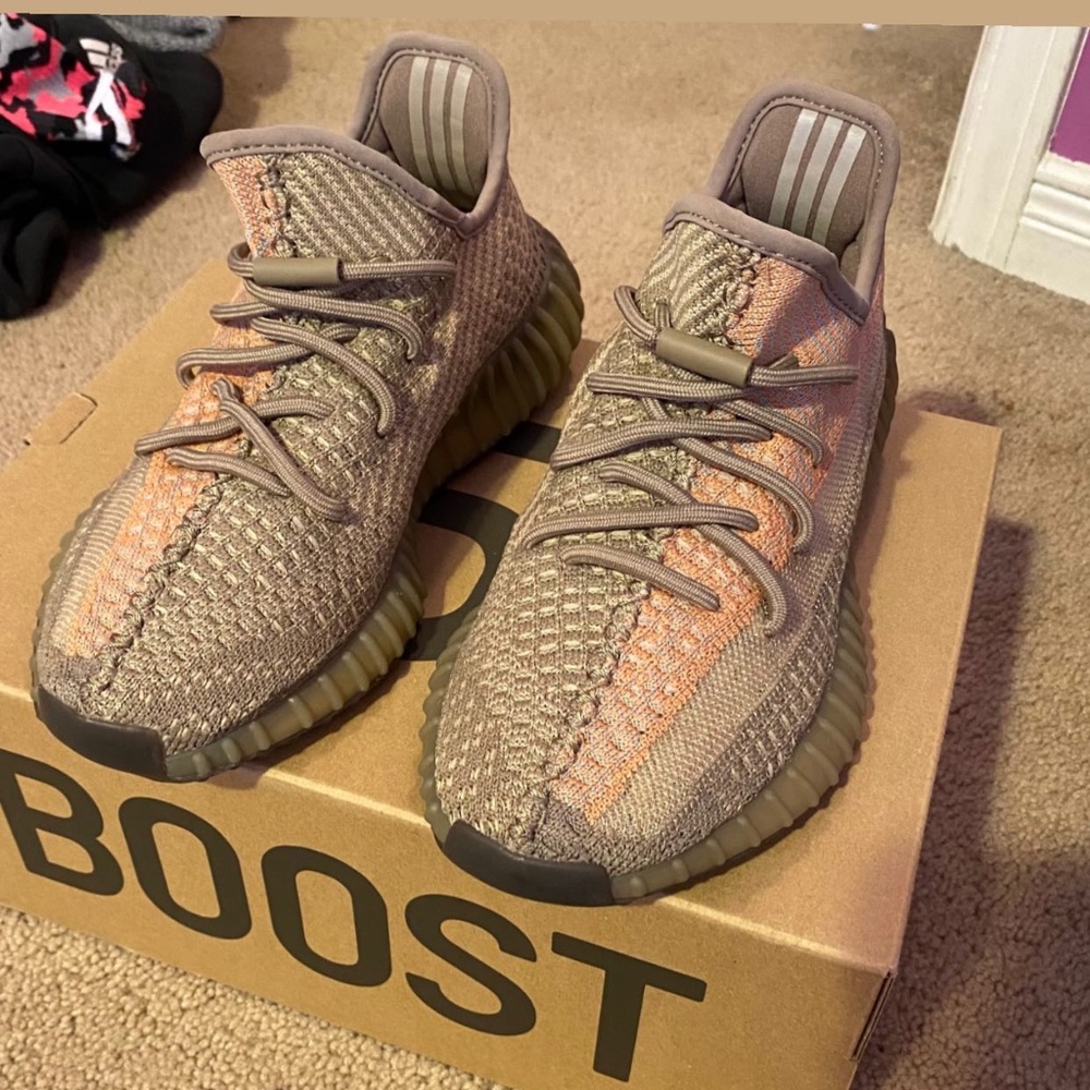 Yeezy 350 shoes